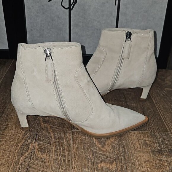 Aquatalia Italy Pointed Toe Ankle Zip Heels Size 5.5 - Picture 11 of 11